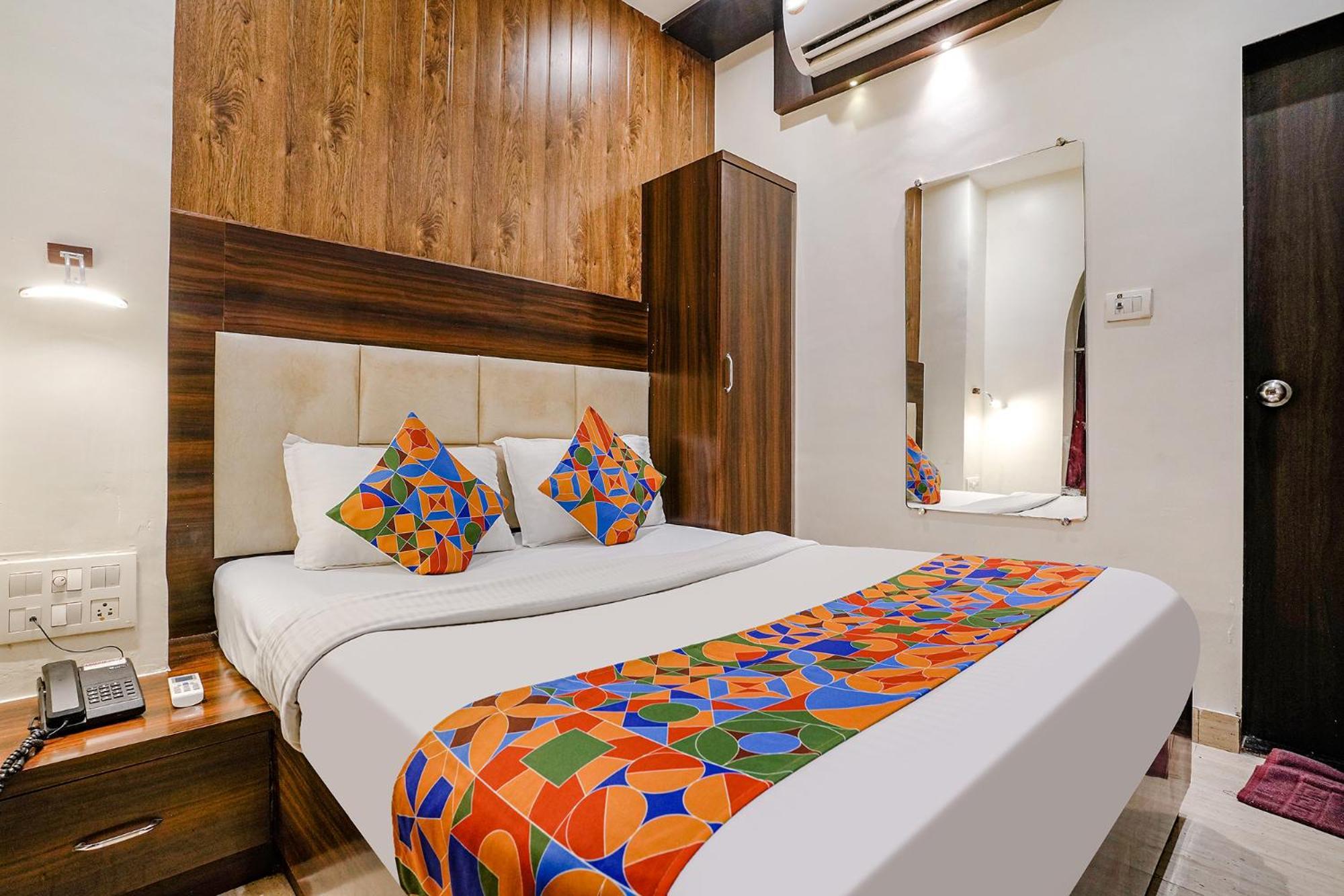 Fabexpress Abad Inn - 700M From Gateway Of India Bombay Esterno foto