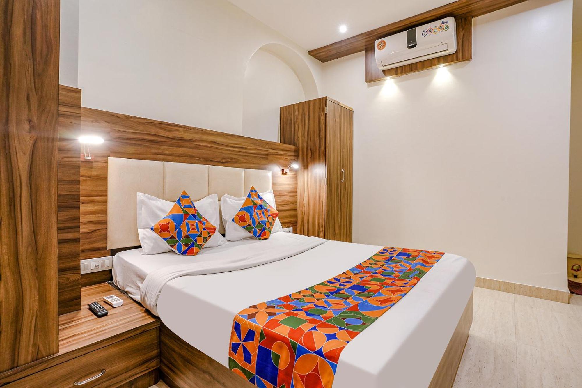 Fabexpress Abad Inn - 700M From Gateway Of India Bombay Esterno foto
